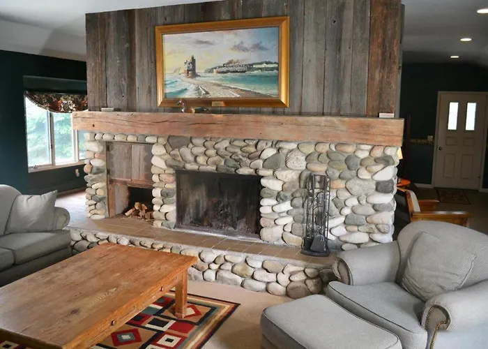 Birchwood Inn