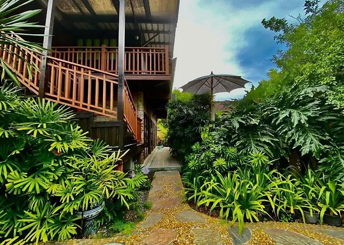 Baan Saranrom