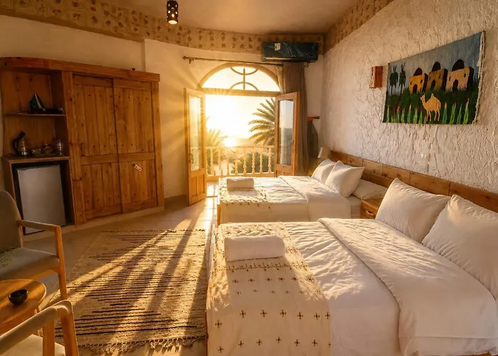 Breezy Island Hotel