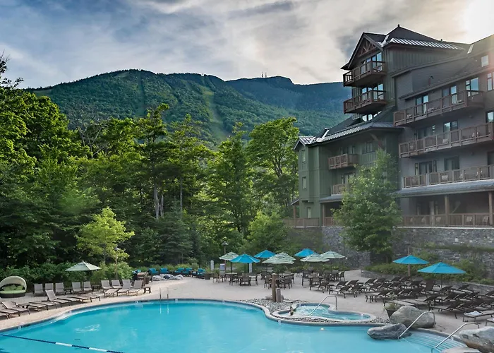 1326 Studio Lodge At Spruce Peak At Stowe Mt Resort Sleeps 4
