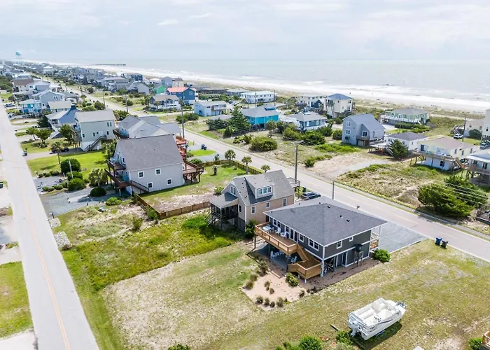 Charming 3 Bedroom House With Views Of The Ocean And The Sound