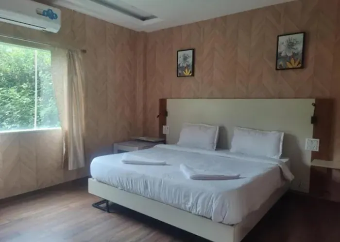 Fabhotel Natures Crown Resort