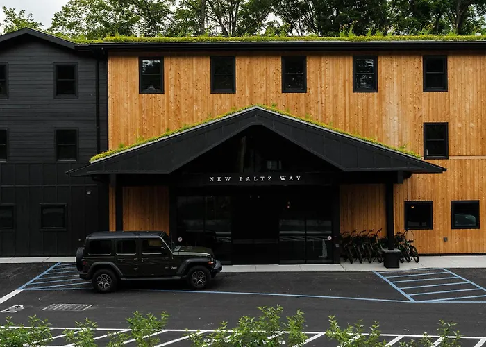 New Paltz Way Hotel