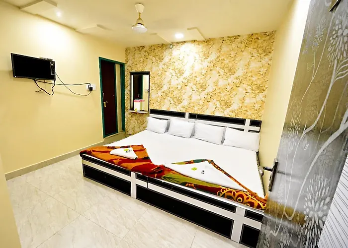 Hotel The Aliza Palace