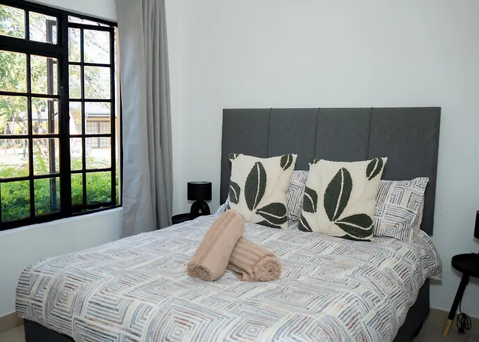 The Grove Residence - Family Luxury Resort By Warmbaths