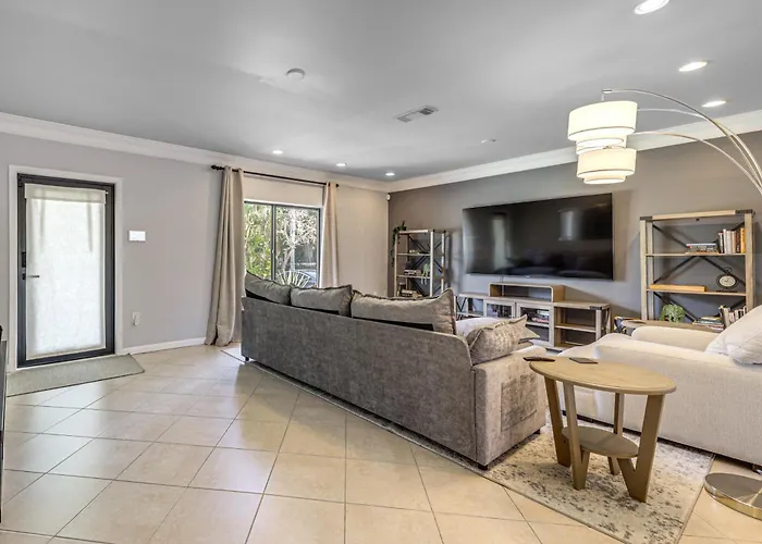 Walk To Water! Boynton Beach Gem W/ Backyard Oasis