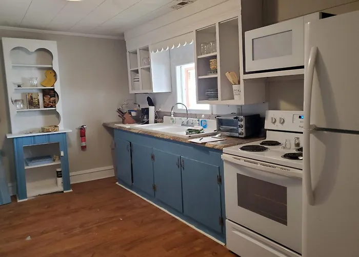 3 Bdrm Country Farmhouse With Free Boat Ramp Access