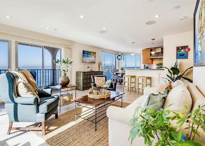 One Bedroom Oceanfront Residence With Panoramic Views