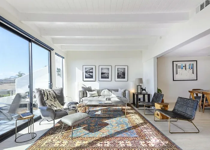 Three Bedroom Residence With Private Rooftop Deck