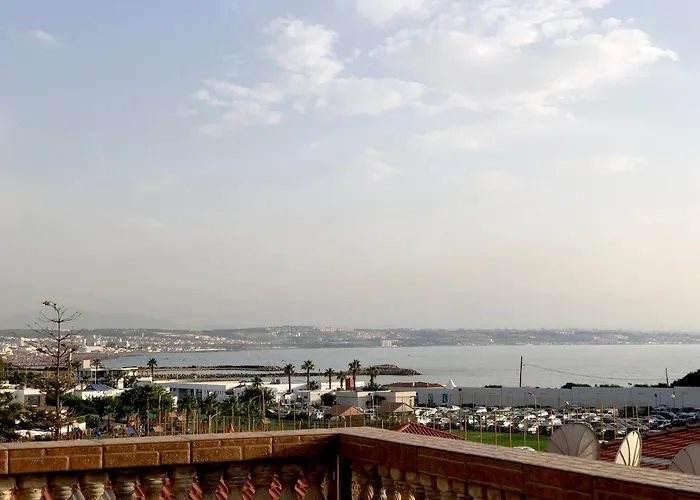 Magnifique Appartement en Front de Mer Sidi Fredj