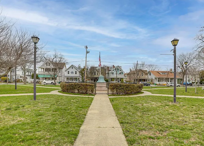 Steps To Shore & Boardwalk! Ocean Grove Getaway