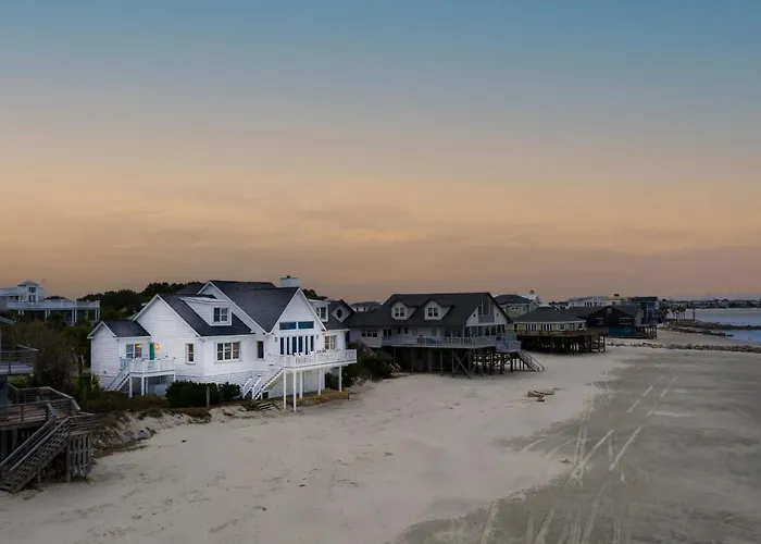Marshall Blvd 2907 B - Sea Foam At The Blue Horizon