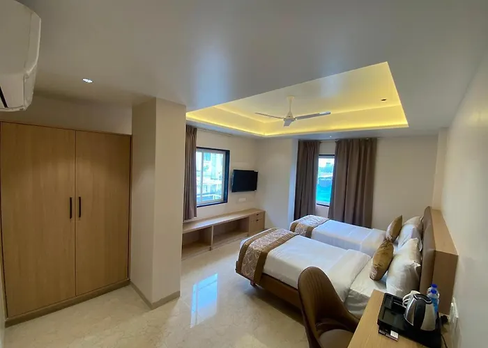 Hotel Banyan Crest