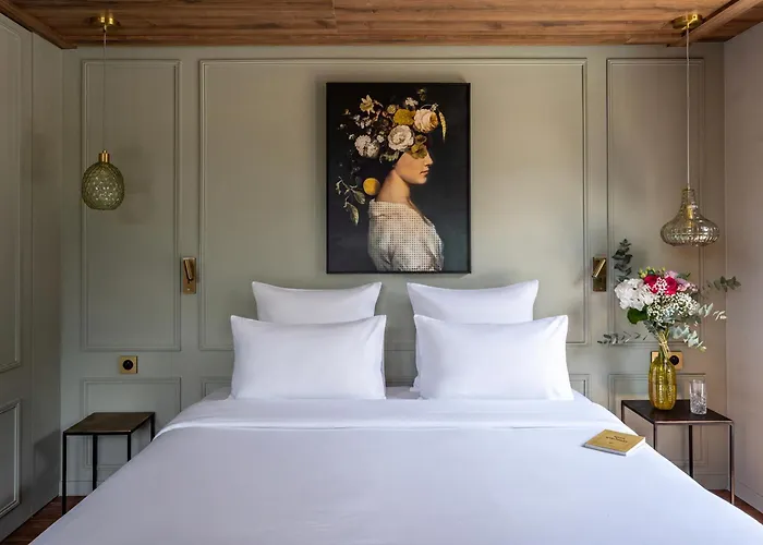 Lizzie Hôtel