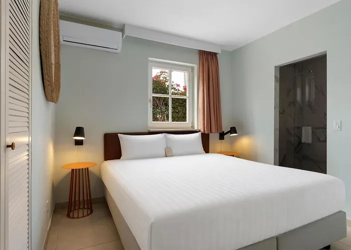 Sonesta Hotels & Resorts Livingstone Curacao
