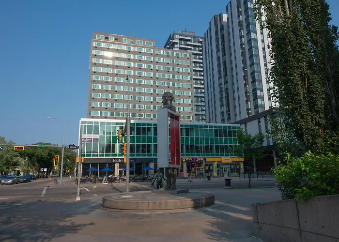 Campus Tower Suite Hotel