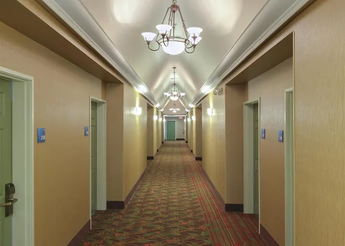 Holiday Inn Express Oakdale By Ihg