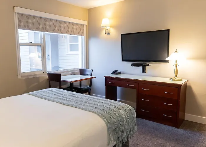 Scott'S Inn & Suites