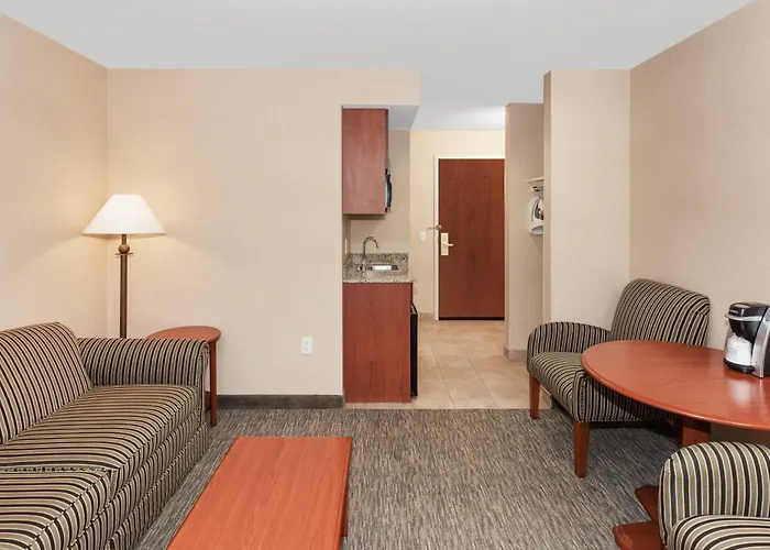 Holiday Inn Express Hotel & Suites Hampton South-Seabrook By Ihg