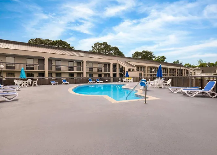 Days Inn By Wyndham Norfolk Airport