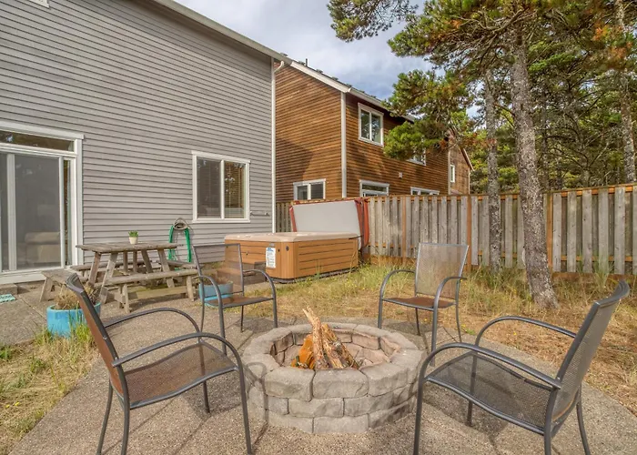 Beach Pine House