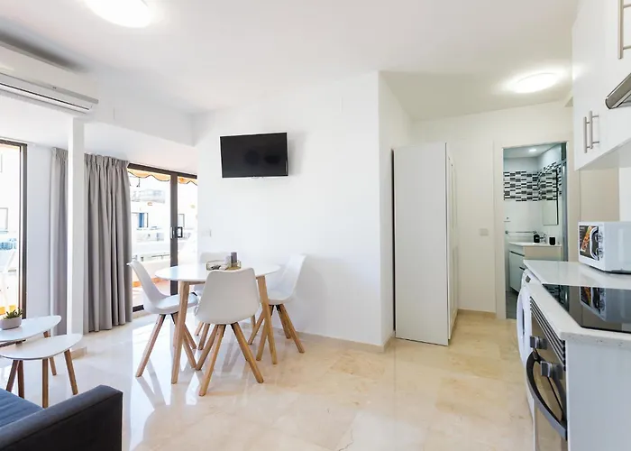Apartamentos Edf AUREA y Edf SARVACHO