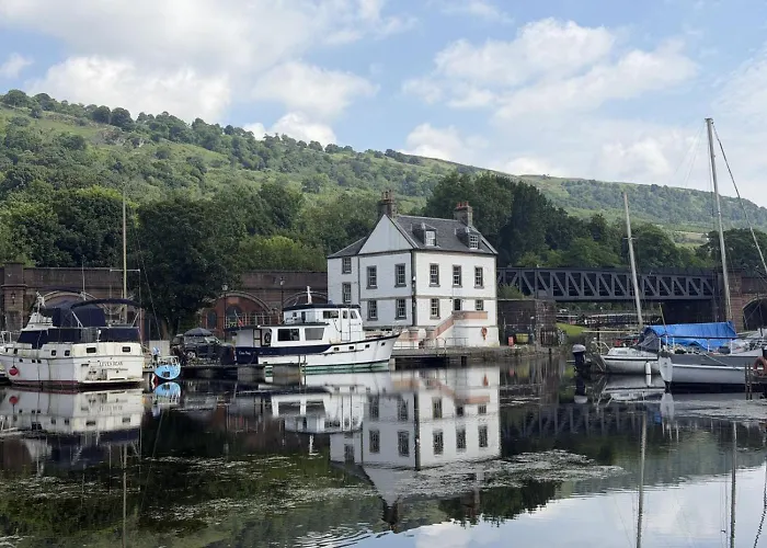 The Customs House Hotel