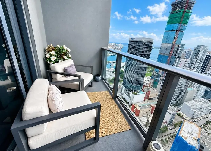 49Th Floor Penthouse Skyline Views Pool , Gym And Spa
