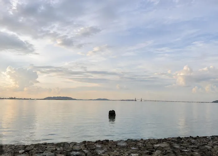Full Seaview High Floor 2Br Duplex Loft Maritime Suites Penang 203A