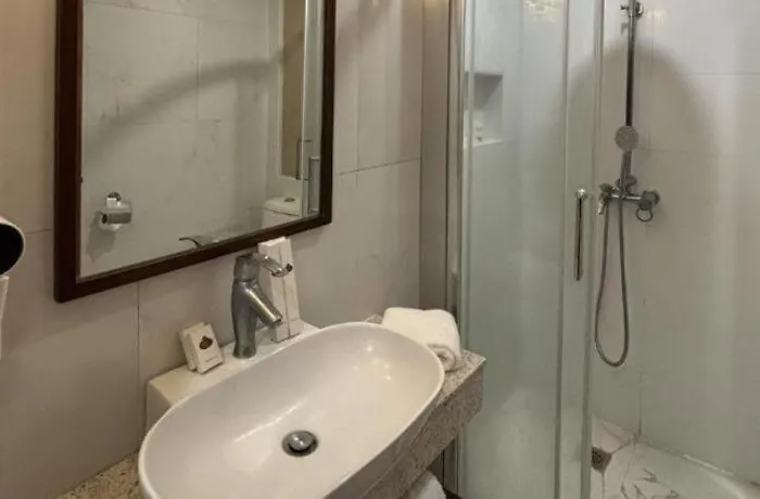 Queen Margarette Hotel