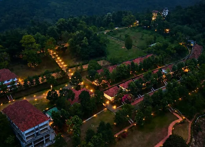 Mistaura Homes Resort Munnar By Voye Homes- Private Cottages