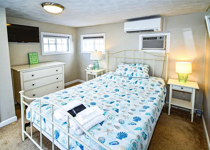Love Shack At Salisbury Beach