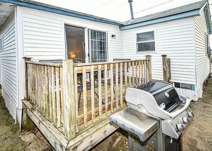 Love Shack At Salisbury Beach