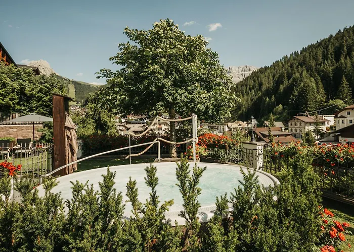Hotel Chalet S - Dolomites Design - Adults Recommended