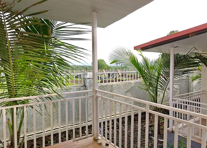 Peak Paradise Resort