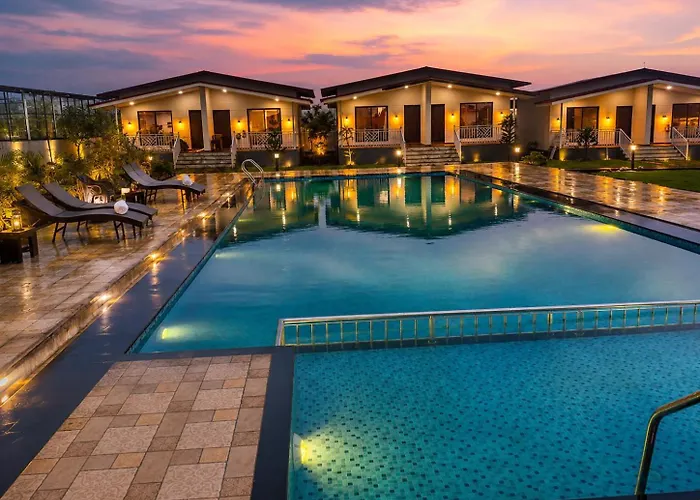 Peak Paradise Resort
