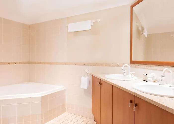 Breakers Unit 1 10 - Ljhooker Yamba