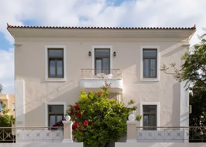 Epavli Boutique Luxury Suites