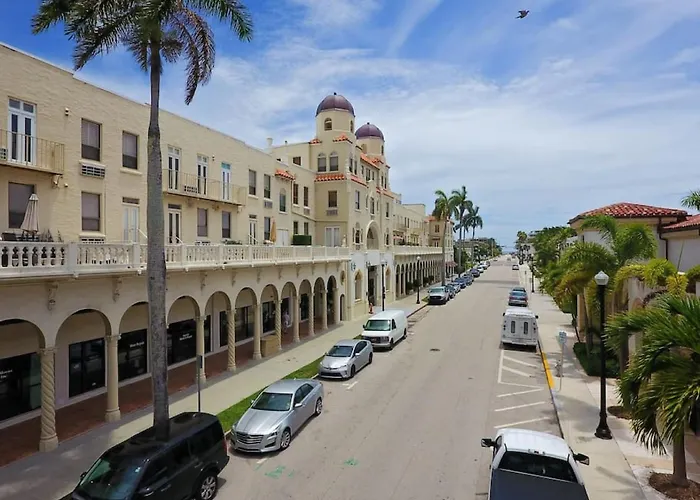 Hemingway Suites At Palm Beach Hotel Island