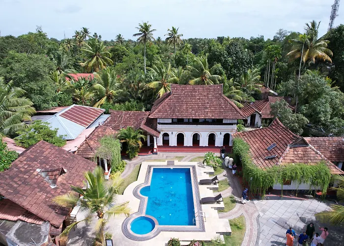Kumarakom Tharavadu - Heritage Hotel