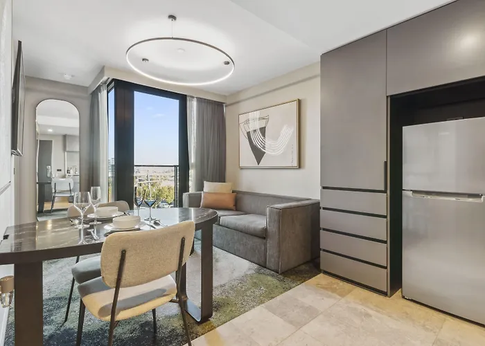 Melbourne City Apartment Hotel