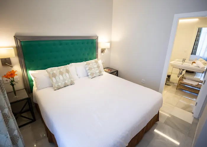 Plazuela Del Carbon Suites