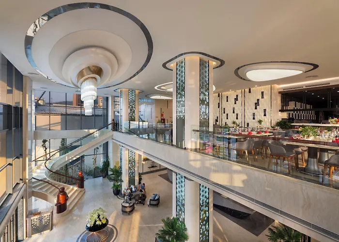 Delasea Ha Long Hotel - Modern Bayview Escape