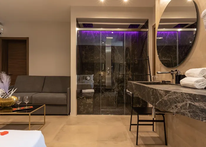 Giafra Luxury Rooms