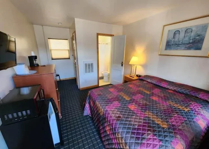 Riviera Motel