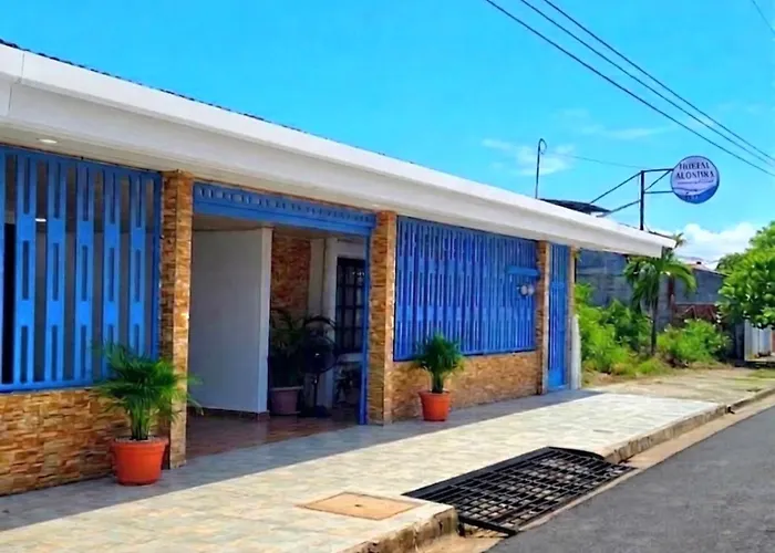 Hostel Del Pacifico Habitaciones Con Bano Privado Y Aire Acondicionado