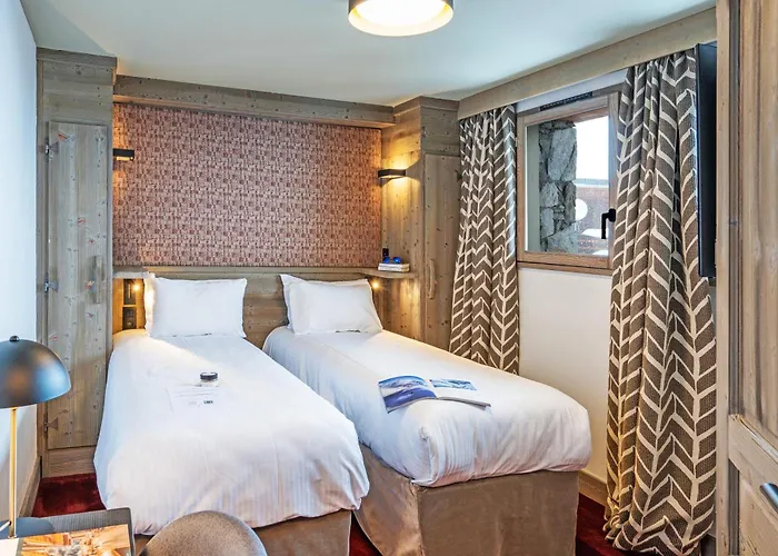 Hotel L'Aigle Du Montana By Les Etincelles