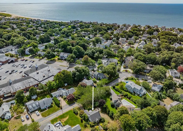 Harwich Port Retreat—Walk To Beach Rail Trail
