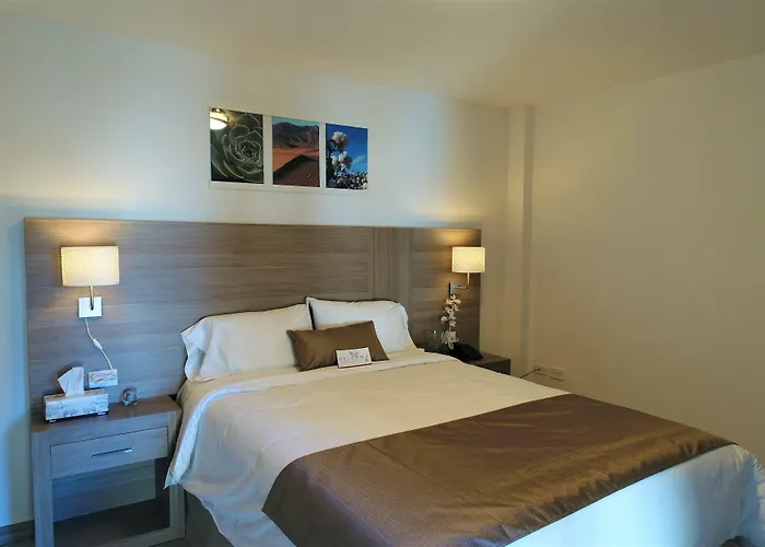California Comfort & Suites
