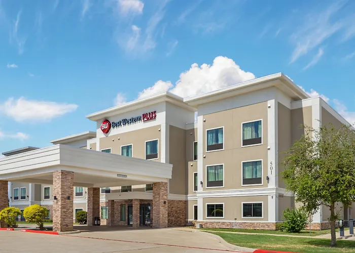 Best Western Plus Bay City Inn & Suites